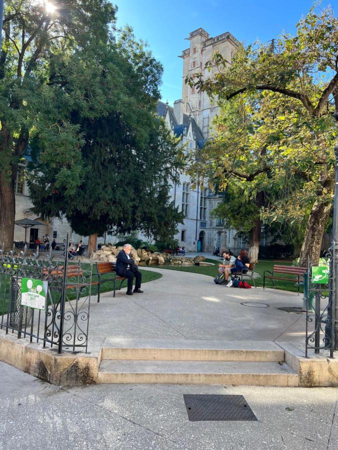 Rempart Tivoli Coeur De Ville Дижон Экстерьер фото